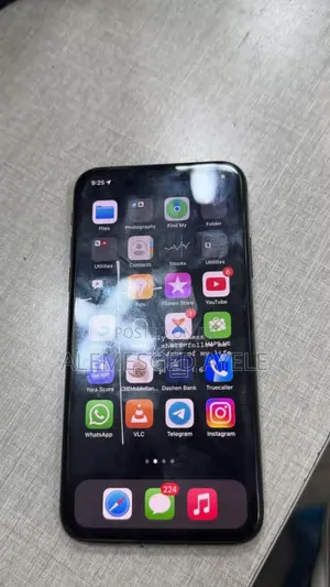Photo - Apple iPhone X 64 GB Black