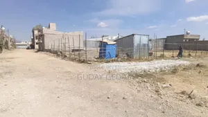 Photo - 500 ካሬ ቦታ ዱከም ከአስፓልት ቅርብ