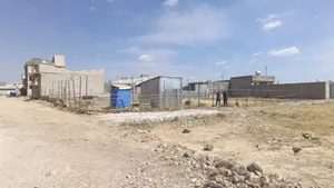 500 ካሬ ቦታ ዱከም ከአስፓልት ቅርብ