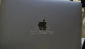 New Laptop Apple MacBook Pro 2019 8GB Apple M1 Max SSD 128GB