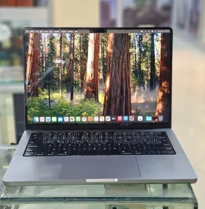 New Laptop Apple MacBook Pro M1 32GB Apple M1 Pro SSD 512GB