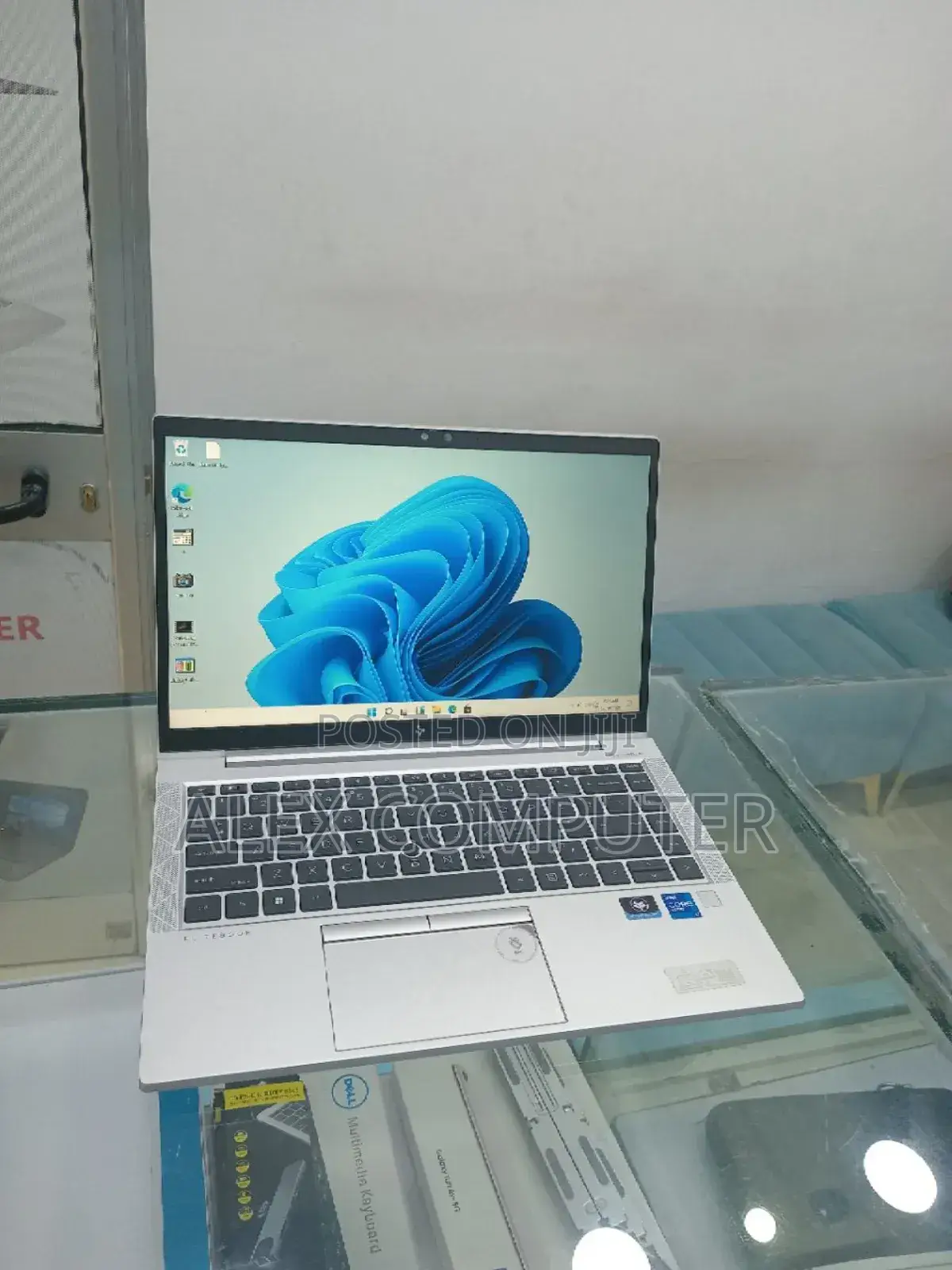 New Laptop HP EliteBook 840 G8 16GB Intel Core I7 SSD 512GB