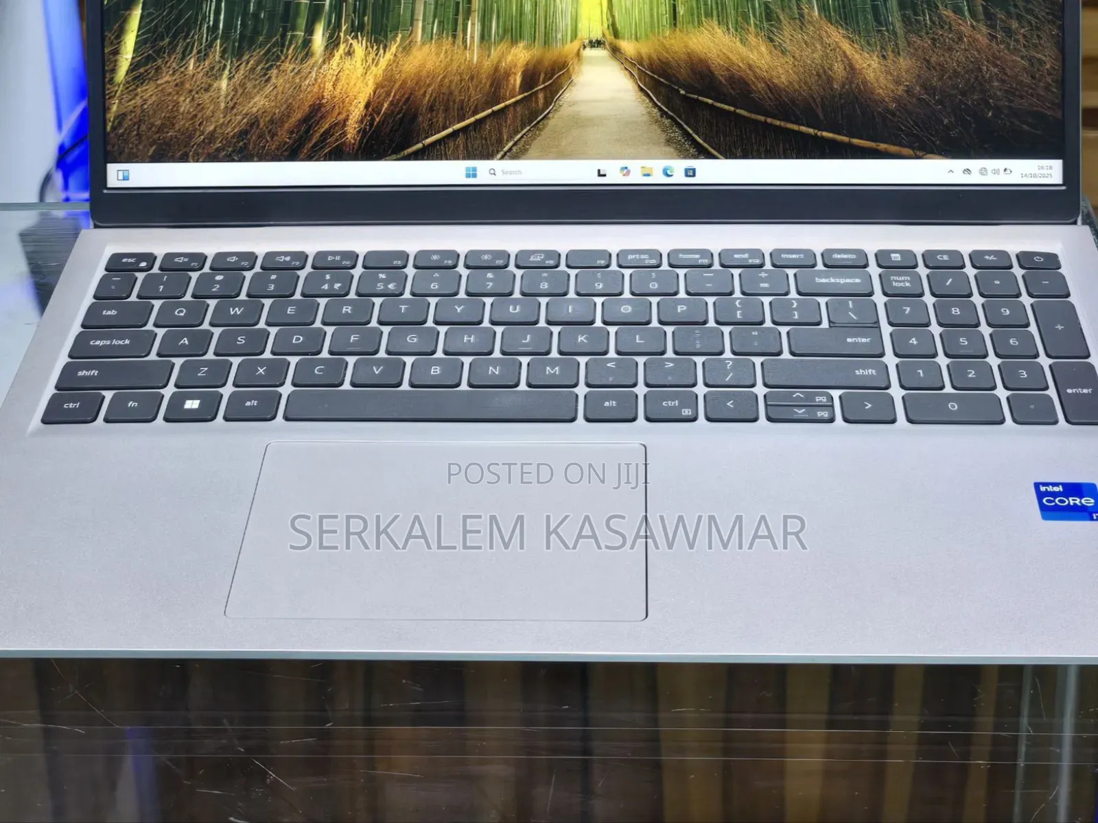 New Laptop Dell Inspiron 15 16GB Intel Core I7 SSD 512GB