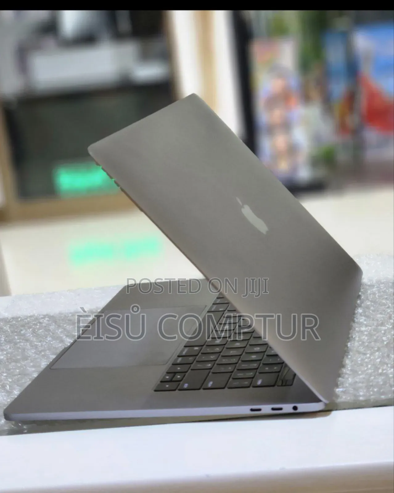 New Laptop Apple MacBook Pro 2017 16GB Intel Core I7 SSD 512GB