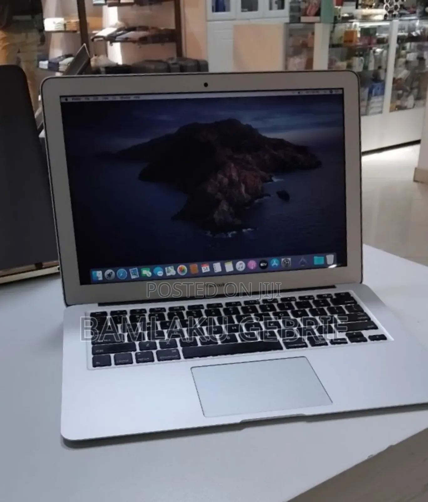 New Laptop Apple MacBook Air 2014 8GB Intel Core I5 SSD 256GB