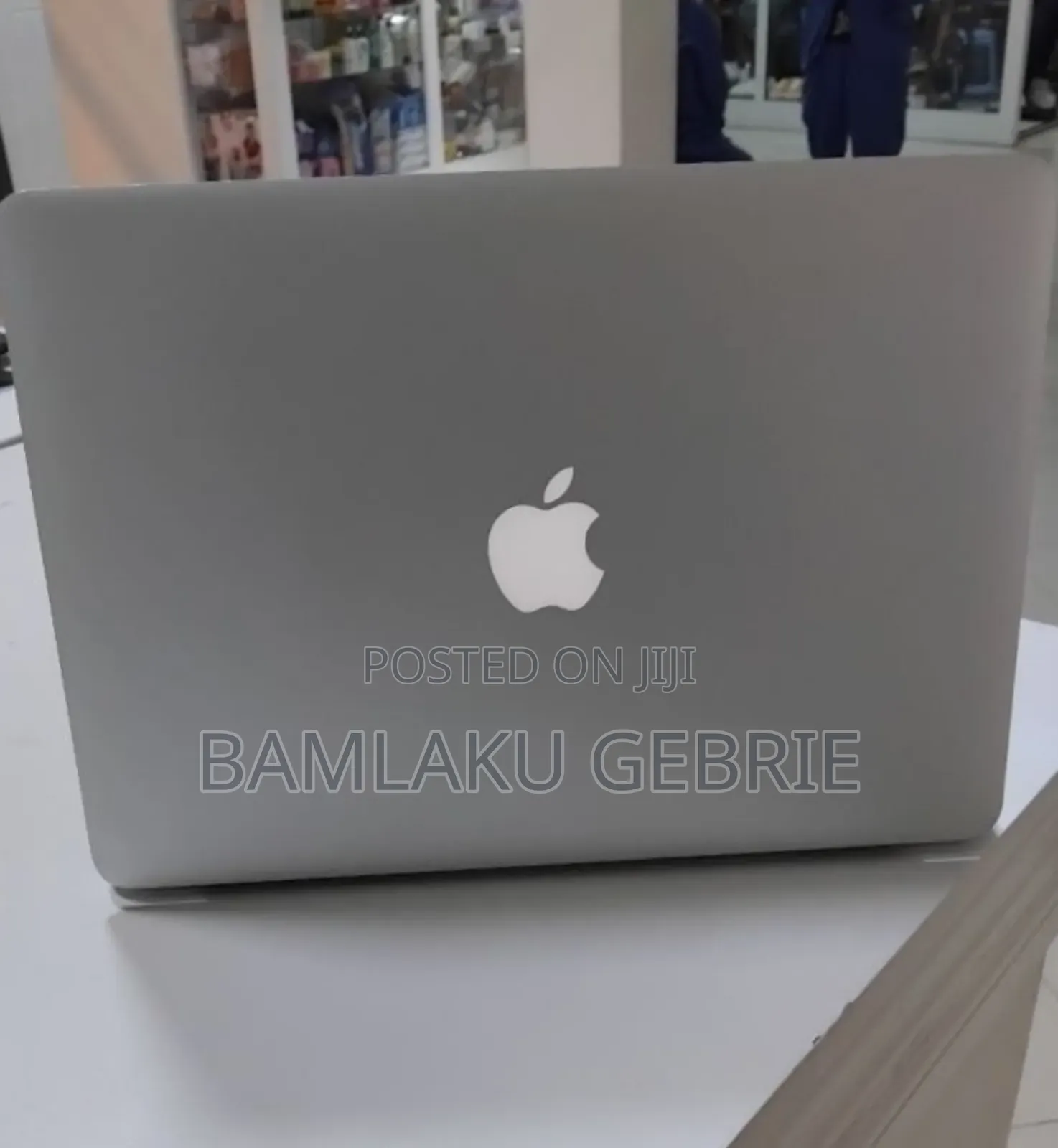 New Laptop Apple MacBook Air 2023 M2 8GB Apple M2 SSD 256GB