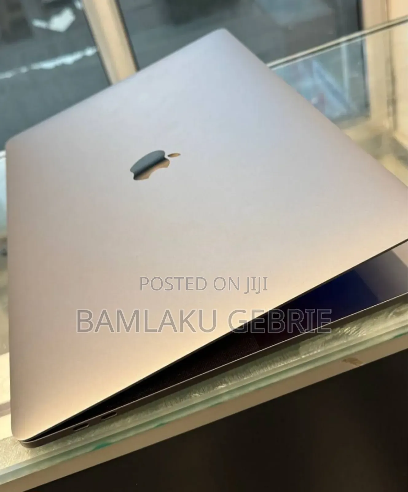 New Laptop Apple MacBook Pro 2016 16GB Intel Core I7 SSD 256GB