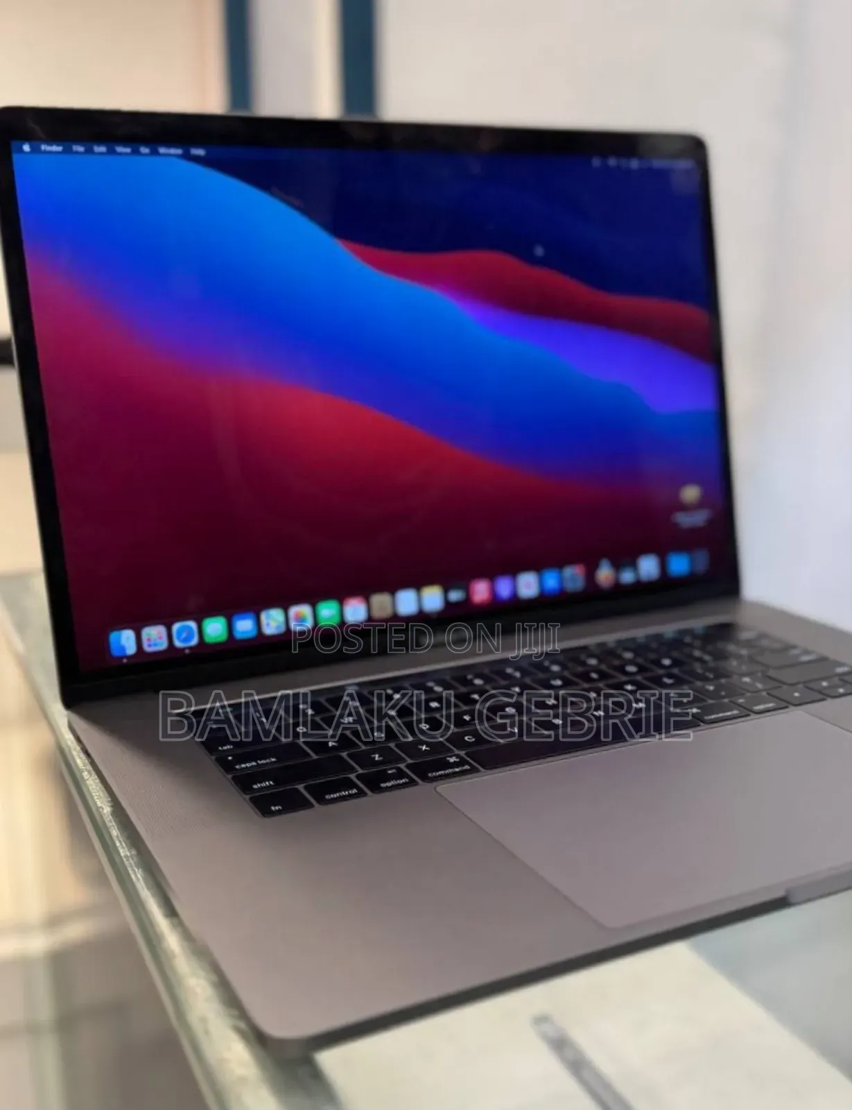 New Laptop Apple MacBook Pro 2016 16GB Intel Core I7 SSD 256GB