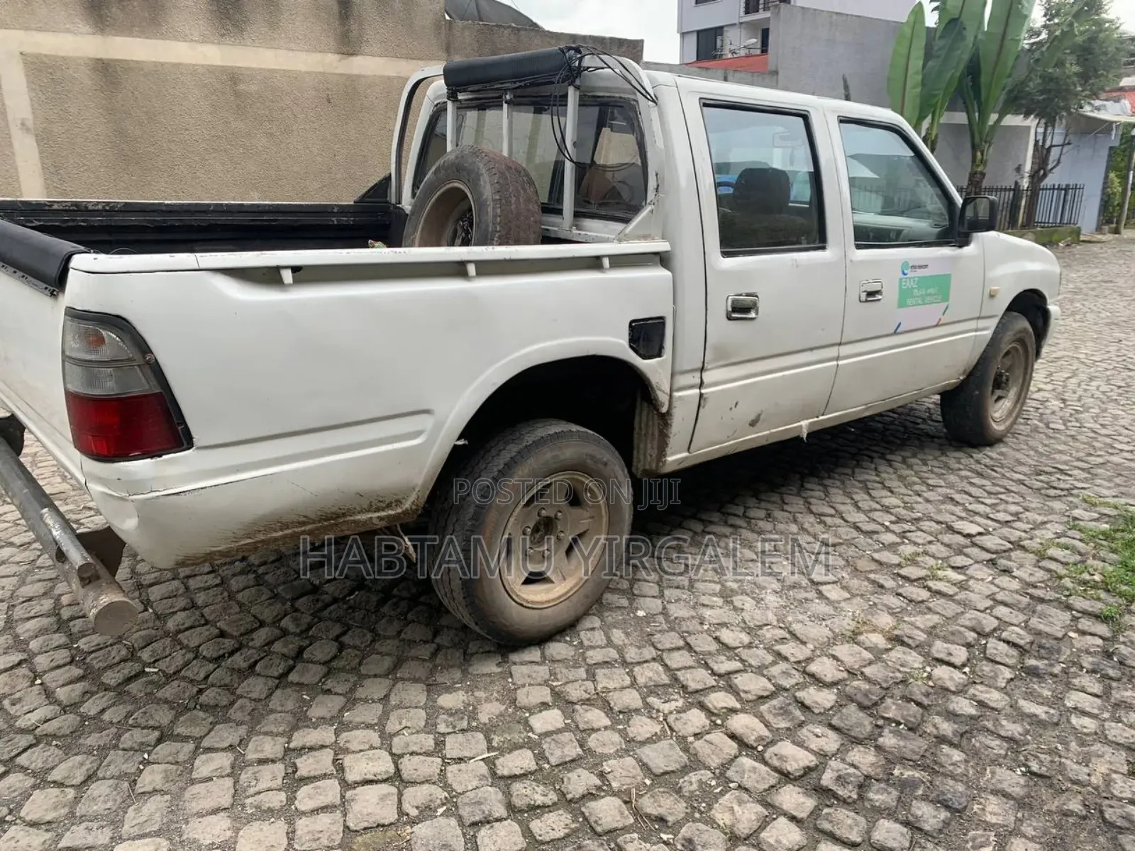 Isuzu Trooper 2002 White