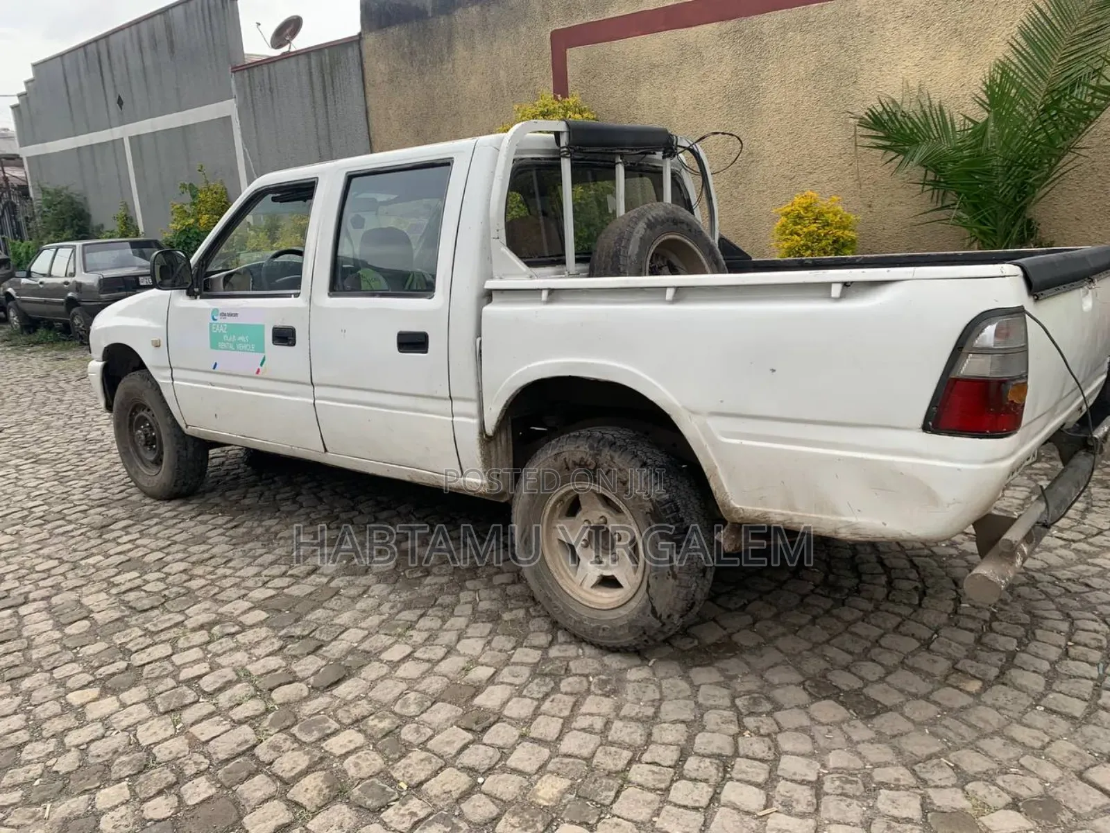 Isuzu Trooper 2002 White