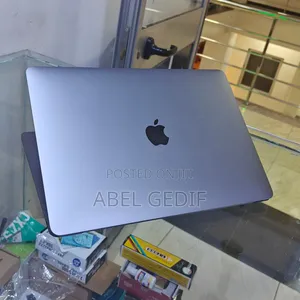 Photo - New Laptop Apple MacBook Pro 8GB Apple M2 SSD 256GB