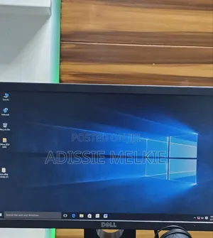 Photo - New Laptop Dell Precision 5540 16GB Intel Core i5 SSD 1T