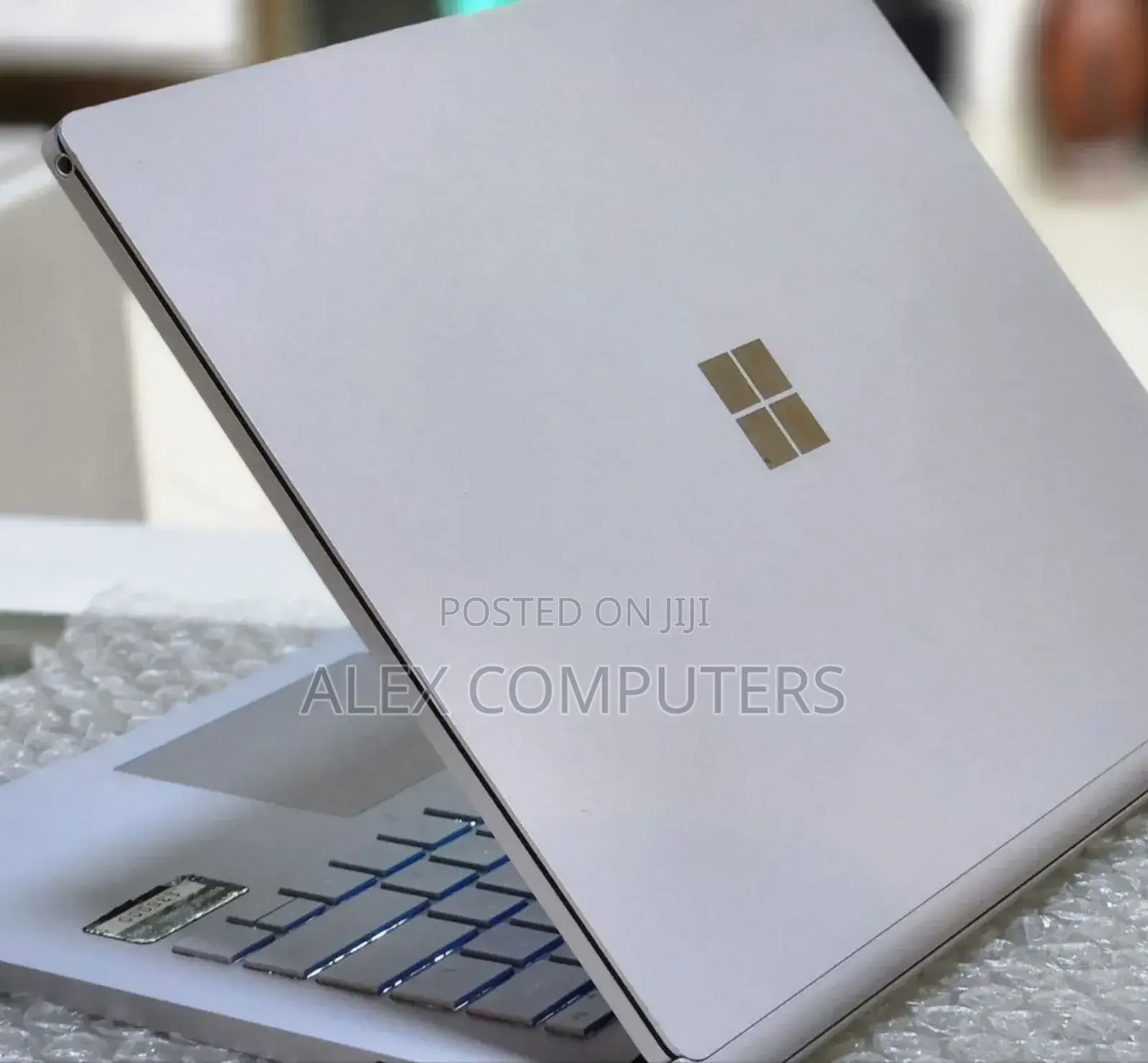 New Laptop Microsoft Surface Book 3 16GB Intel Core I7 SSD 256GB