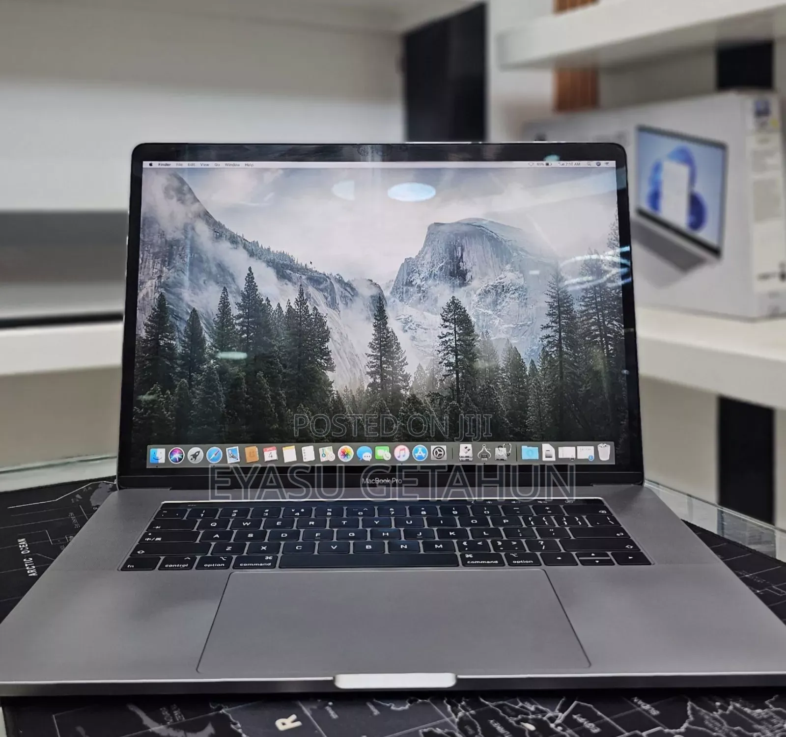 New Laptop Apple MacBook Pro 2019 16GB Intel Core I9 SSD 512GB