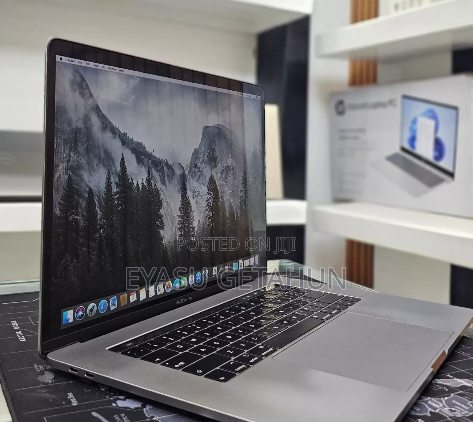 New Laptop Apple MacBook Pro 2019 16GB Intel Core I9 SSD 512GB