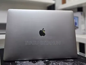 New Laptop Apple MacBook Pro 2019 16GB Intel Core I9 SSD 512GB