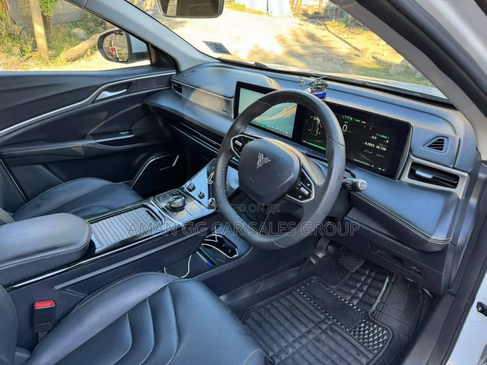 Hozon Neta U 2023 White