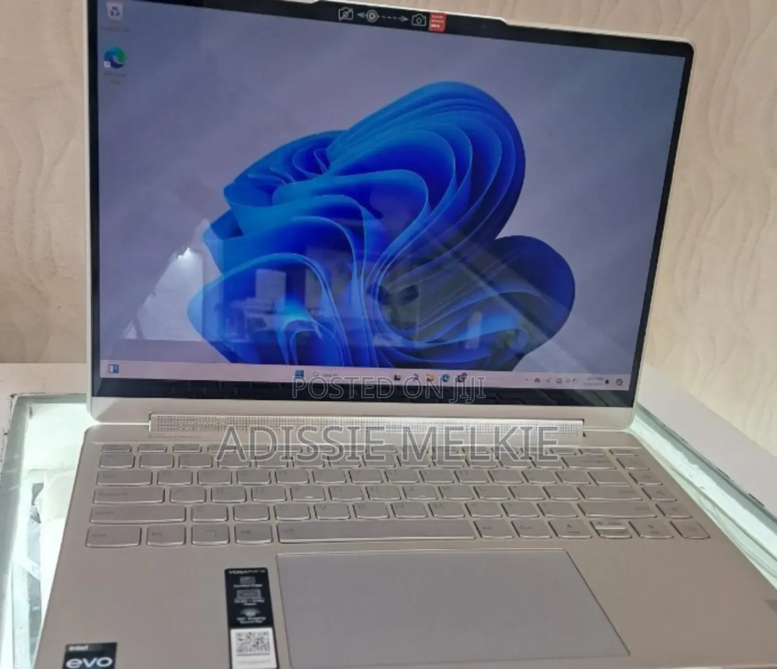 New Laptop Lenovo Yoga 9i 16GB Intel Core I7 SSD 512GB