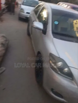 Toyota Yaris 2010 Silver