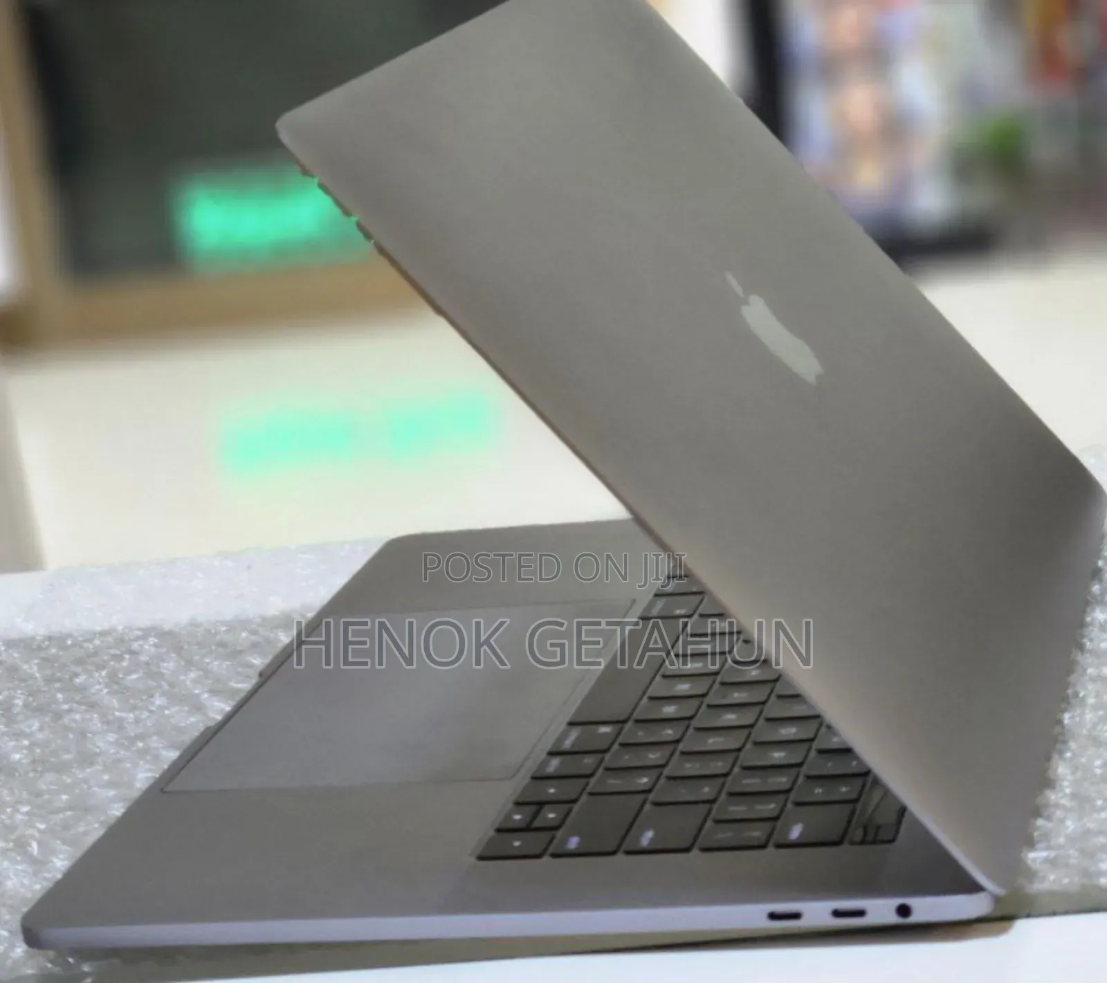 New Laptop Apple MacBook Pro 2017 16GB Intel Core I7 SSD 1T