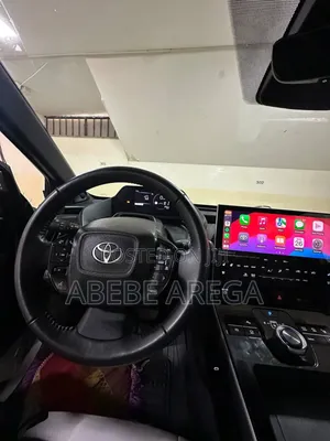 Toyota bZ4X Limited AWD 2024 Gray