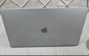 New Laptop Apple MacBook Pro 2019 16GB Intel Core I9 SSD 512GB