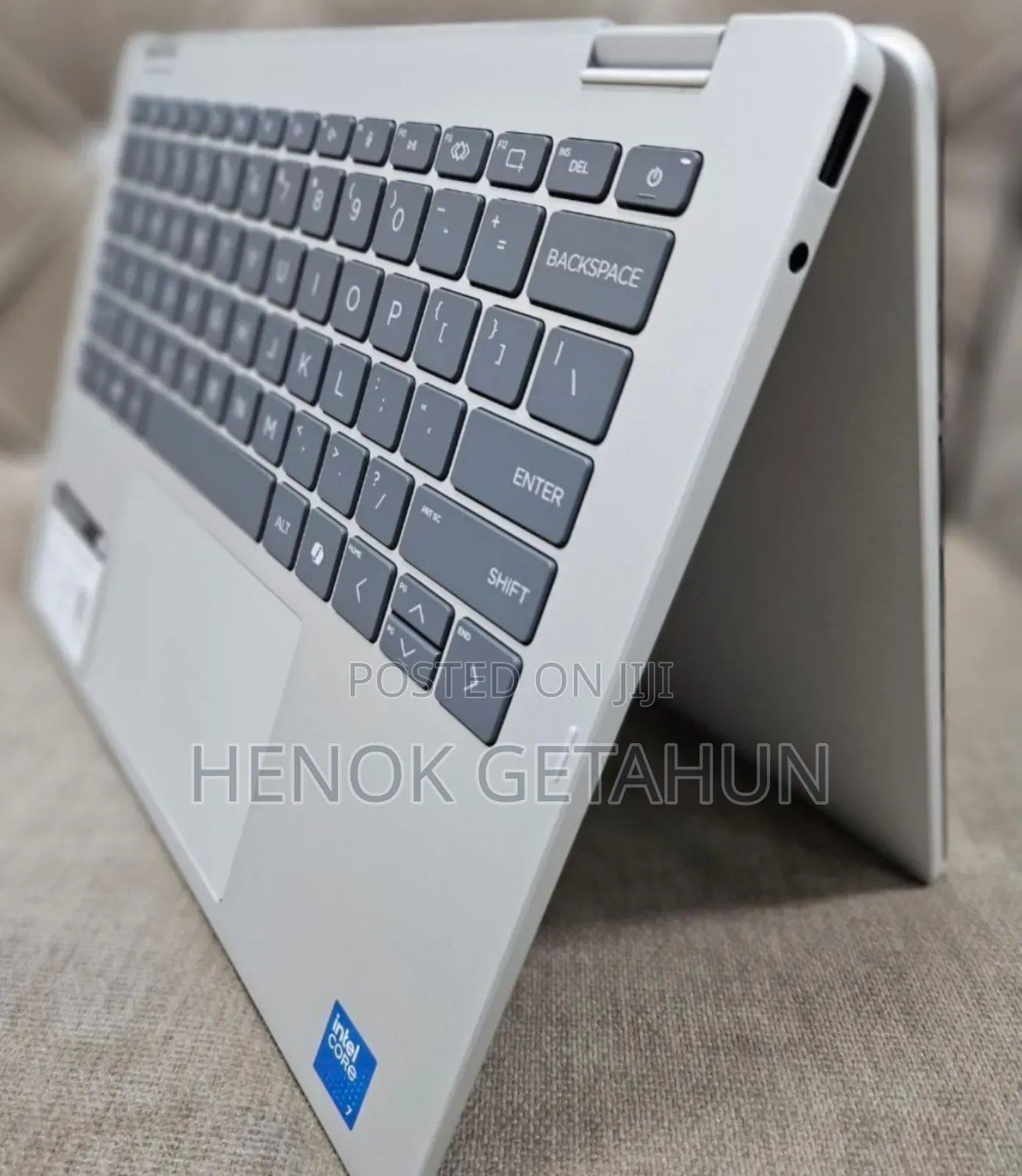 New Laptop HP OmniBook 5 14" 16GB Intel Core I7 SSD 512GB