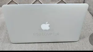 Photo - New Laptop Apple MacBook 2014 8GB Intel Core I5 SSD 128GB