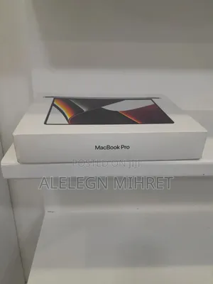 New Laptop Apple MacBook 64GB Apple M1 Max SSD 1T