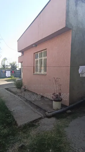 6bdrm Villa in Akaky Kaliti for sale