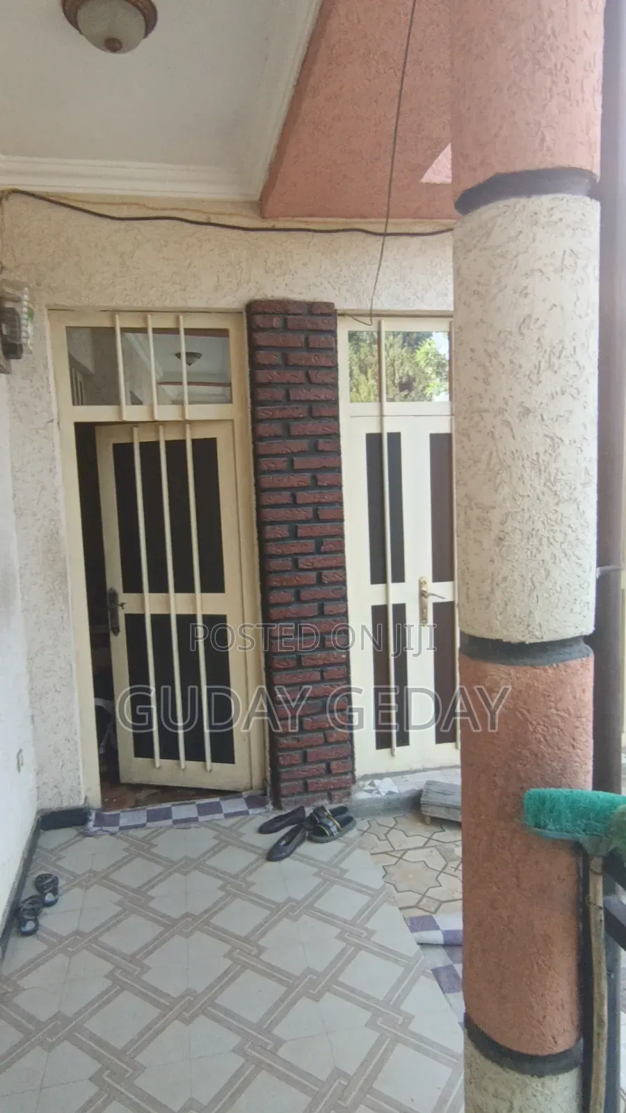 6bdrm Villa in Akaky Kaliti for sale