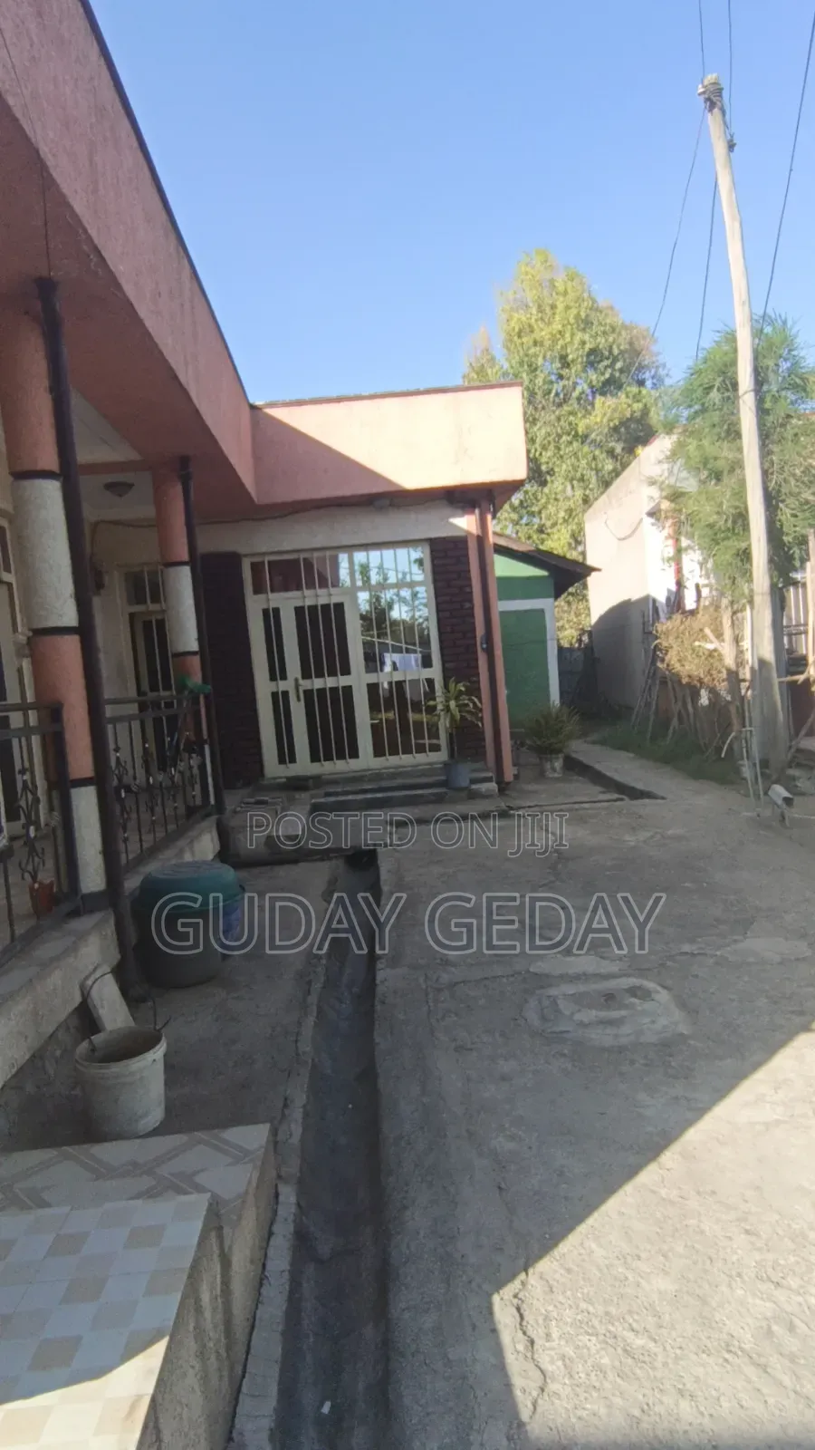 6bdrm Villa in Akaky Kaliti for sale