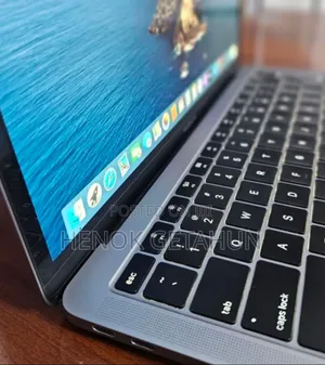 New Laptop Apple MacBook Air 2019 8GB Intel Core I5 SSD 128GB