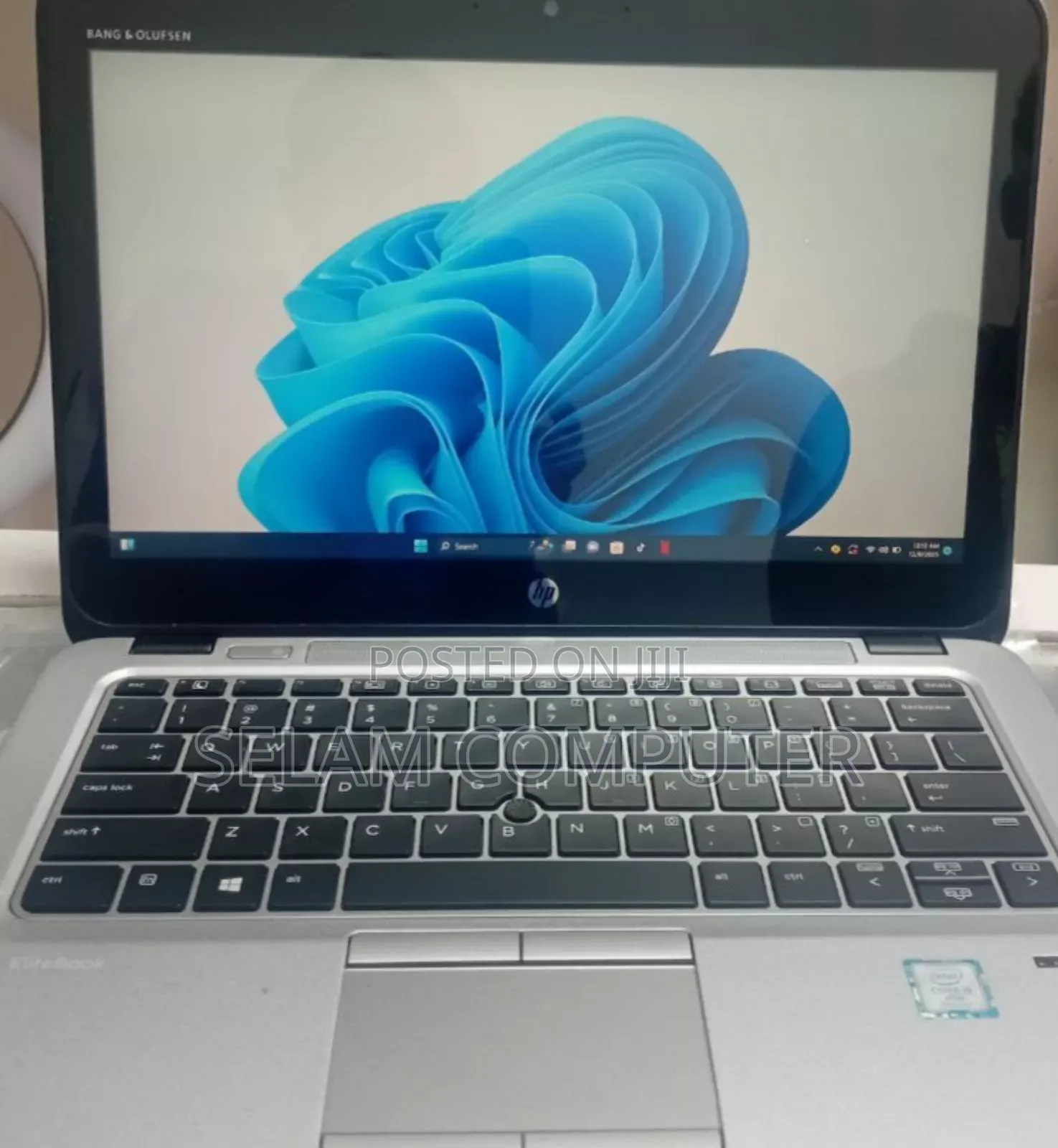 New Laptop HP EliteBook 820 G4 8GB Intel Core I5 SSD 512GB
