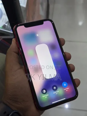 Apple iPhone XR 64 GB Red