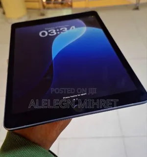 Photo - New Apple iPad 10.2 (2019) 32 GB Black