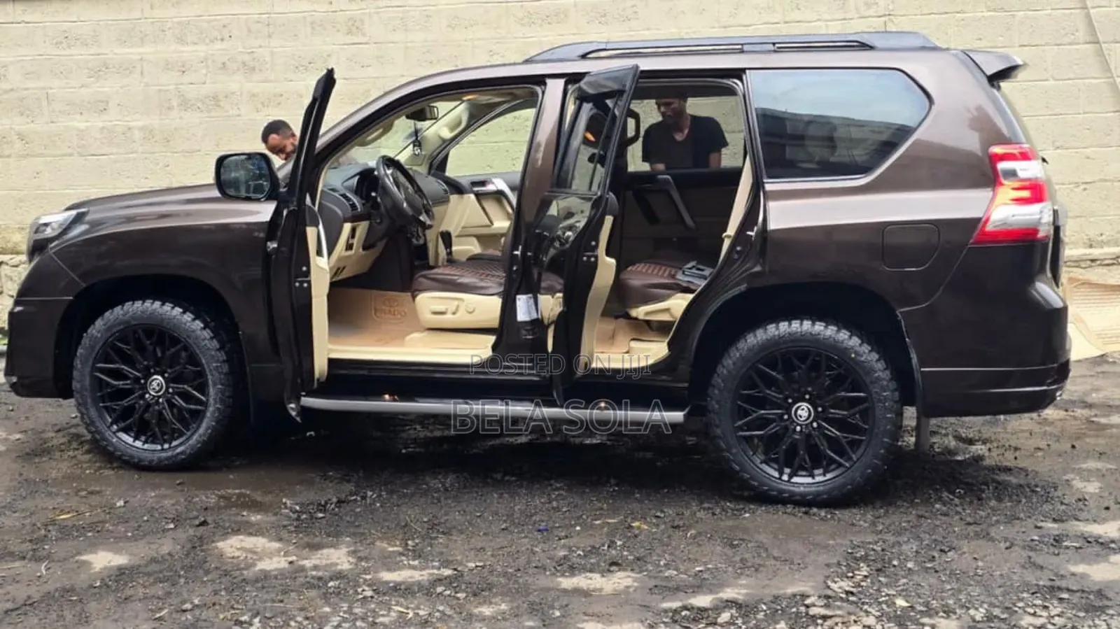 Toyota Land Cruiser 2017 Brown