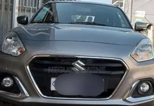 Suzuki Dzire 2022 Silver