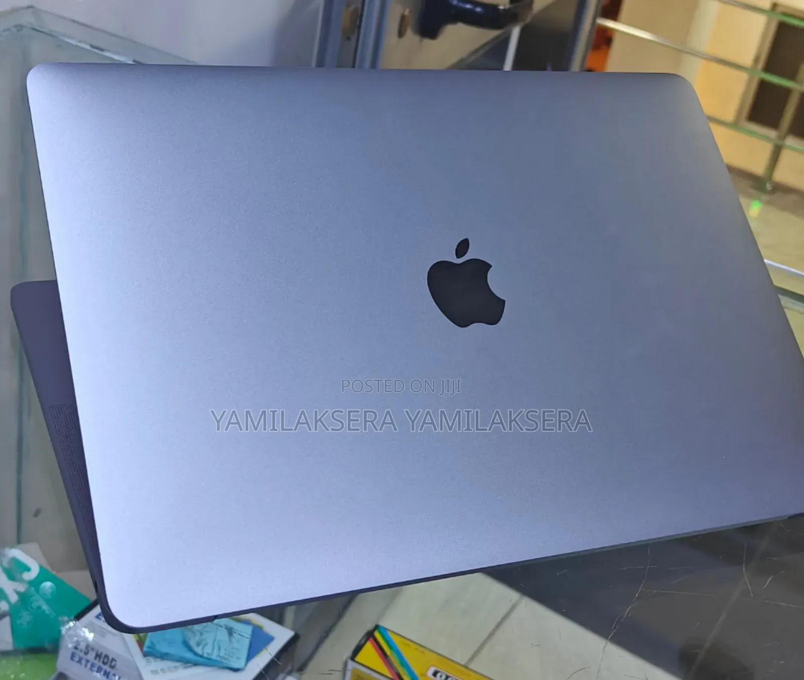 New Laptop Apple MacBook Pro 2023 M2 8GB Apple M2 SSD 256GB