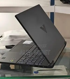 New Laptop HP Victus 16 16GB AMD Ryzen 7 SSD 512GB