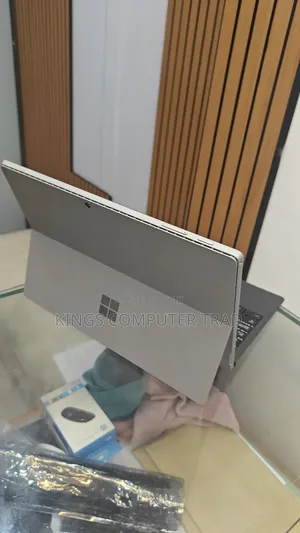 New Laptop Microsoft Surface Book 3 16GB Intel Core i7 SSD 512GB