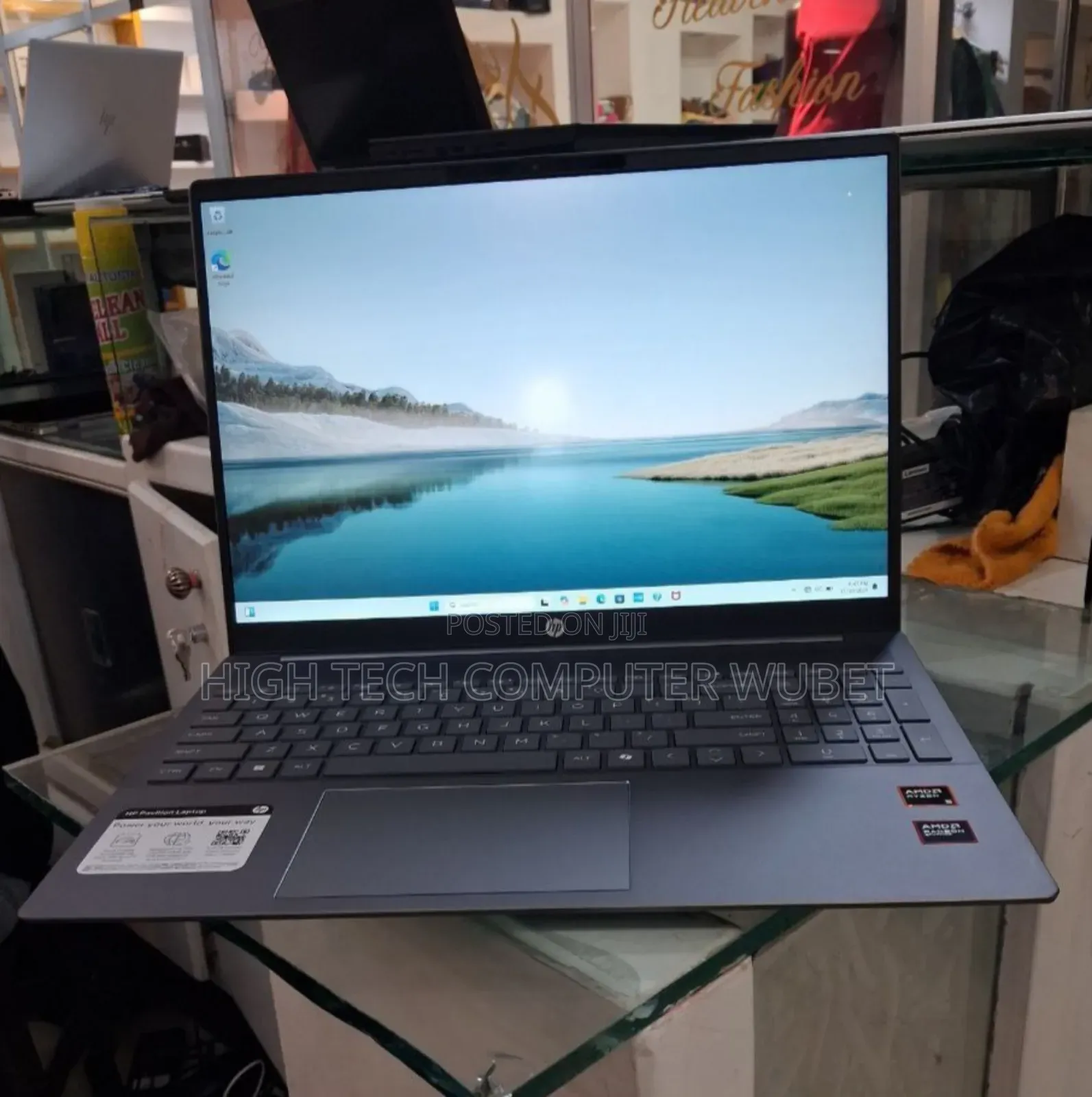 New Laptop HP Pavilion 15 8GB AMD Ryzen 5 SSD 512GB