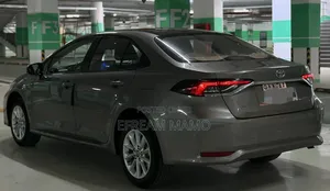 Toyota Corolla 2023 Silver