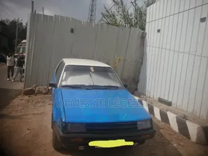 Toyota Corolla 1.3 1986 Blue