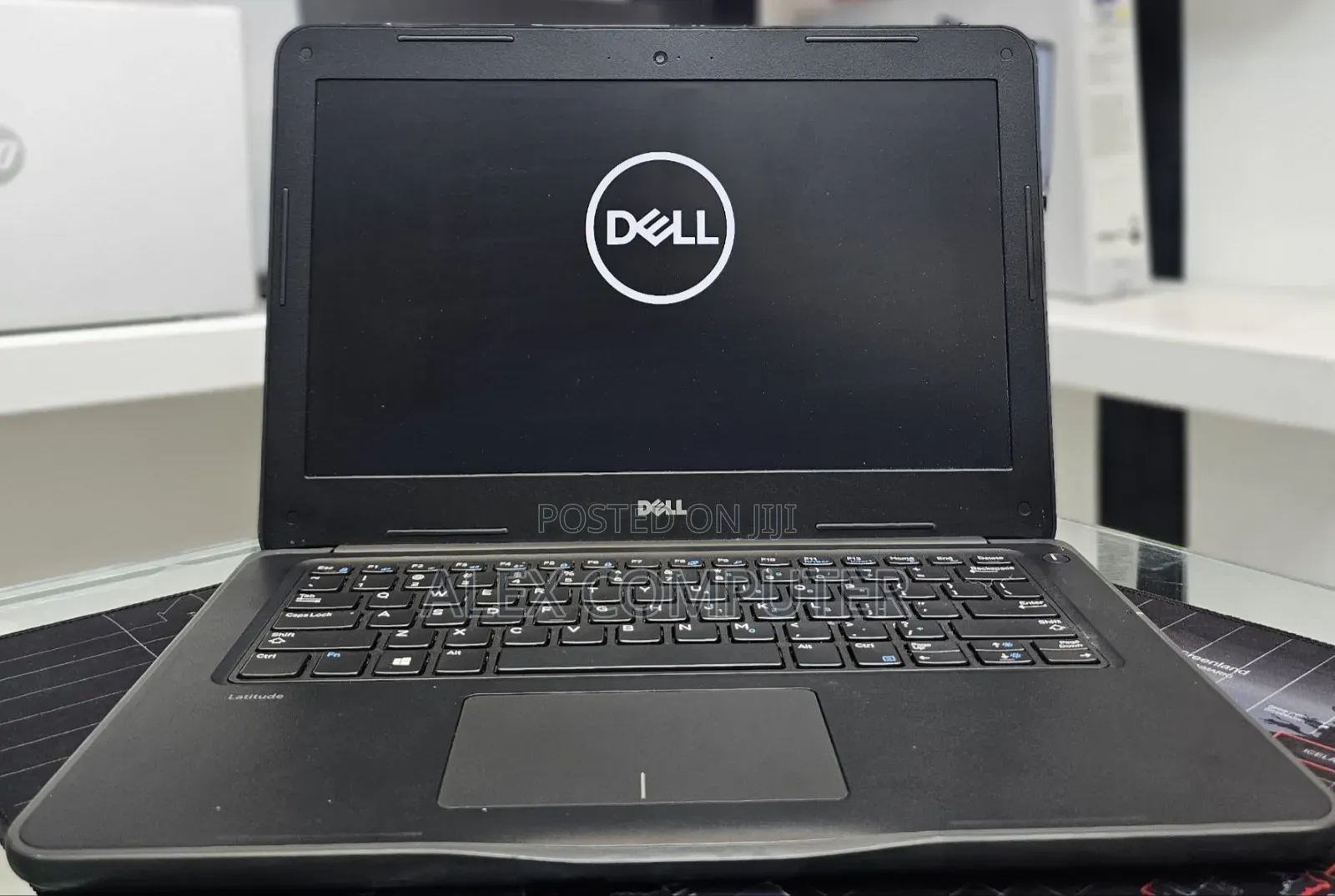 New Laptop Dell Latitude 3380 8GB Intel Core I5 SSD 256GB