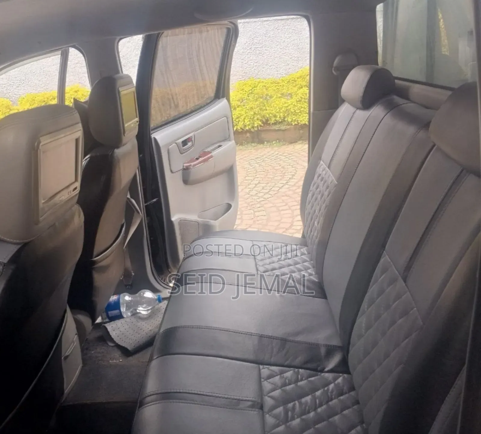 Toyota Hilux 2010 Black