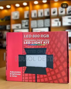 Photo - 800 RGB Leds for Vibrant Color Accuracy