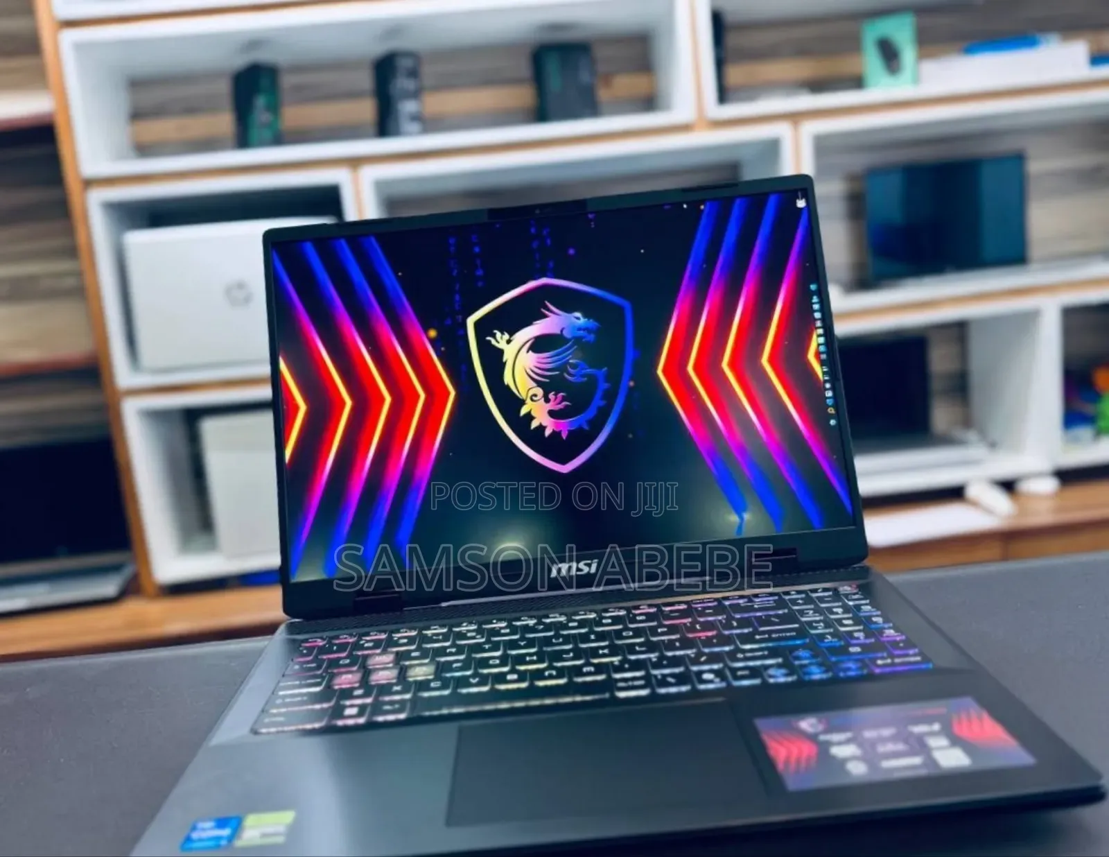 New Laptop MSI Crosshair 15 B12U 16GB Intel Core I7 SSD 1T