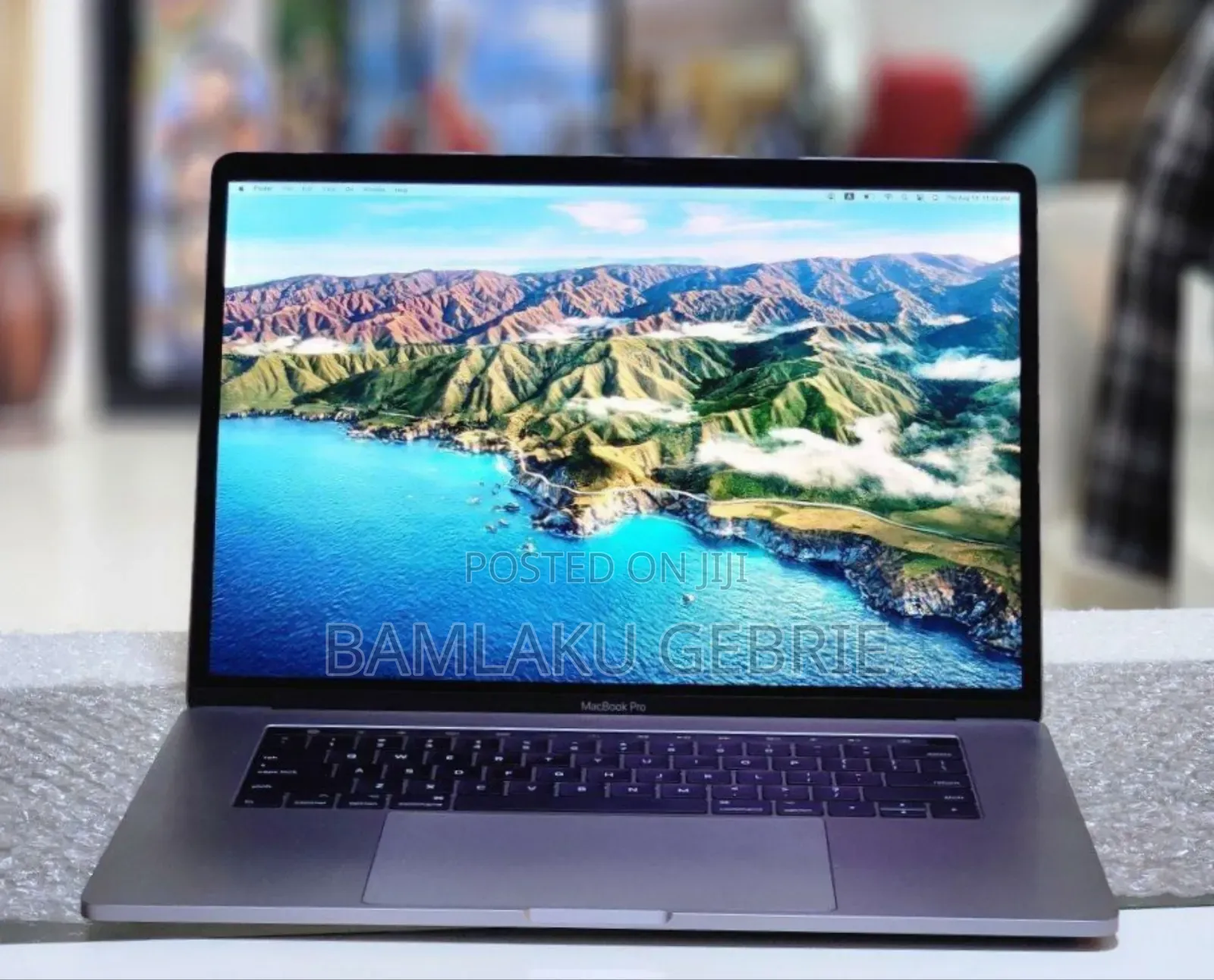 New Laptop Apple MacBook Pro 2017 16GB Intel Core I7 SSD 512GB