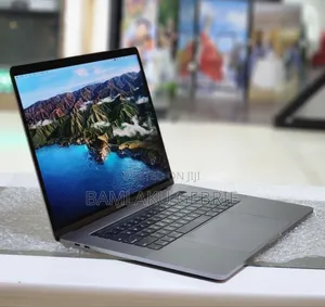 New Laptop Apple MacBook Pro 2017 16GB Intel Core I7 SSD 512GB